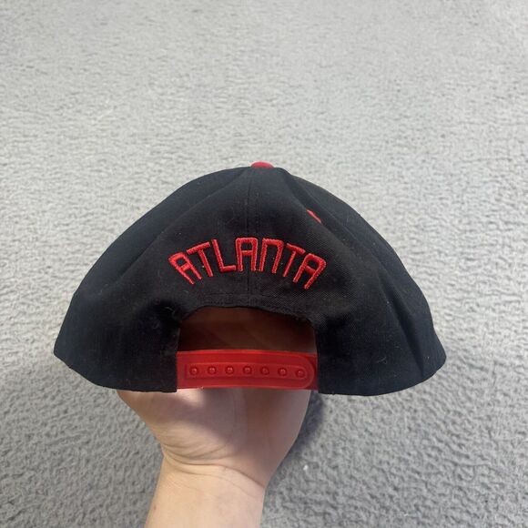 Atlanta Snapback Black & Red Hat Adjustable Flat Bill Baseball Cap Kb Ethos - Picture 3 of 9